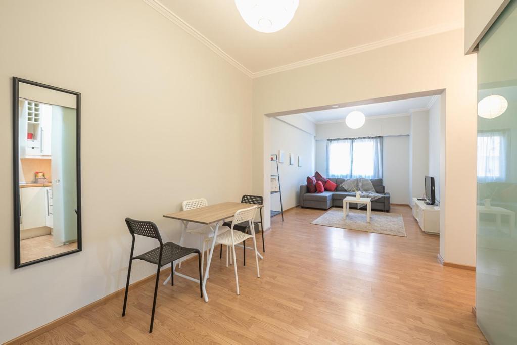 Pame Rentals - Entire Apartment With Free Parking Aten Exteriör bild