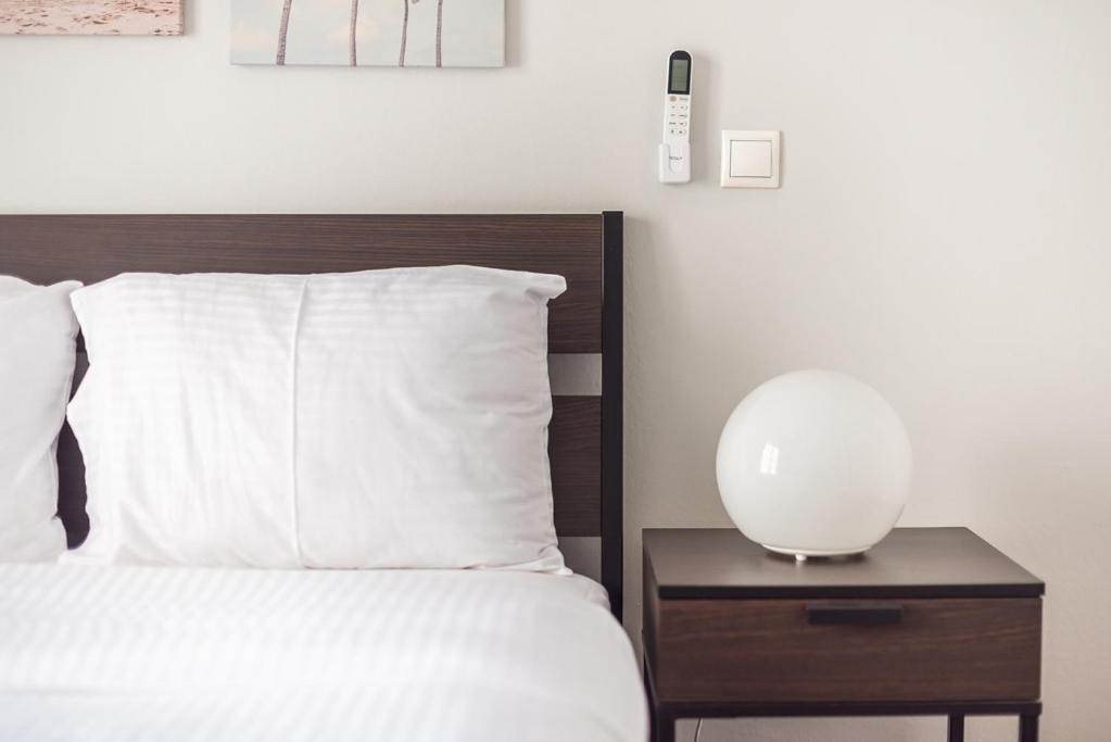 Pame Rentals - Entire Apartment With Free Parking Aten Exteriör bild