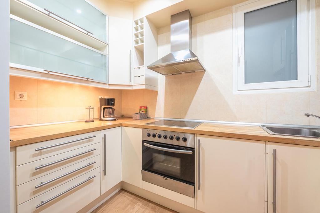 Pame Rentals - Entire Apartment With Free Parking Aten Exteriör bild