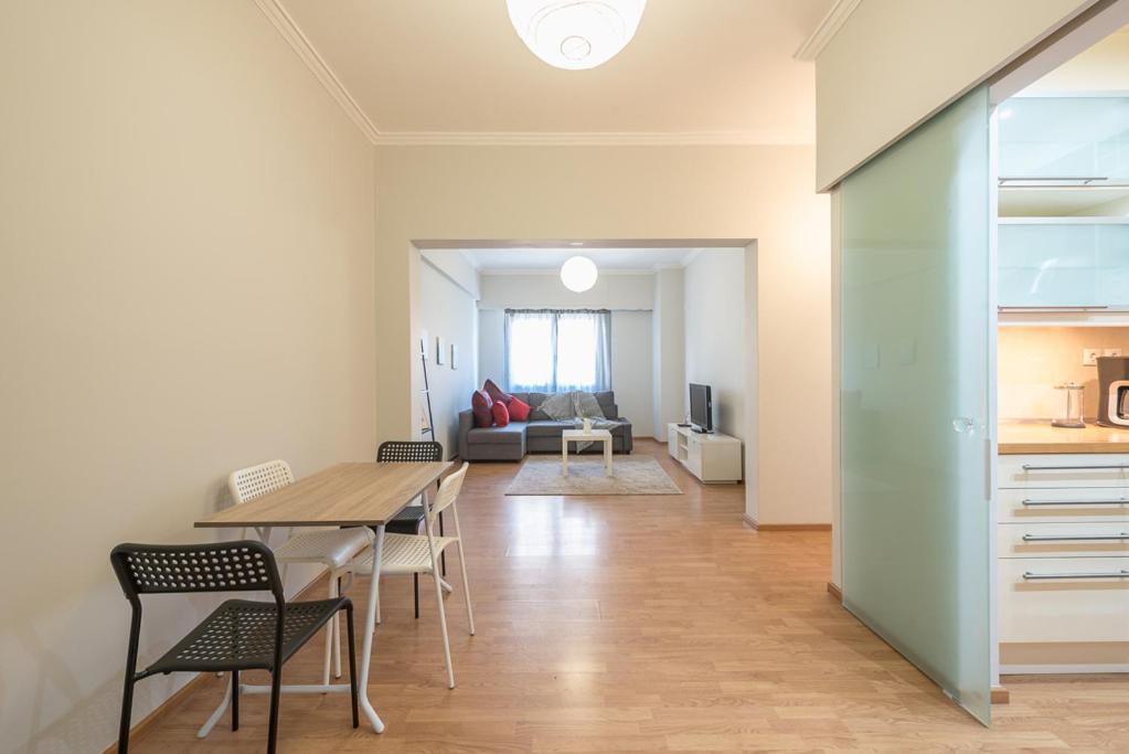 Pame Rentals - Entire Apartment With Free Parking Aten Exteriör bild